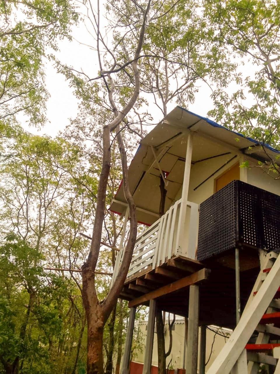 Vits Roccia Hill Resort And Adventure Park, Navapur Songadh Экстерьер фото