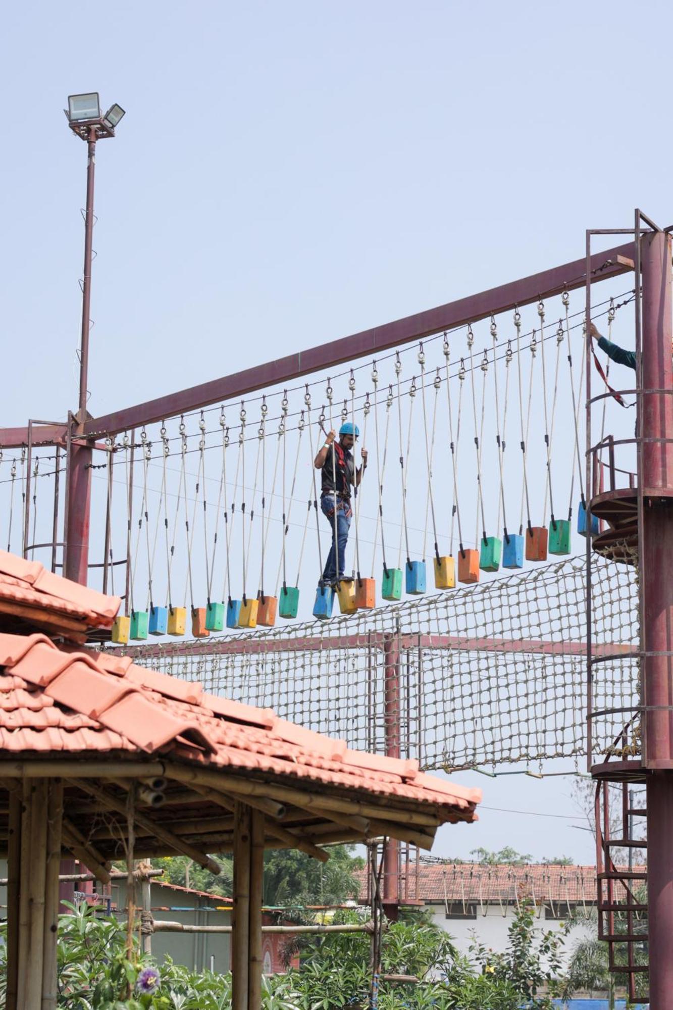 Vits Roccia Hill Resort And Adventure Park, Navapur Songadh Экстерьер фото