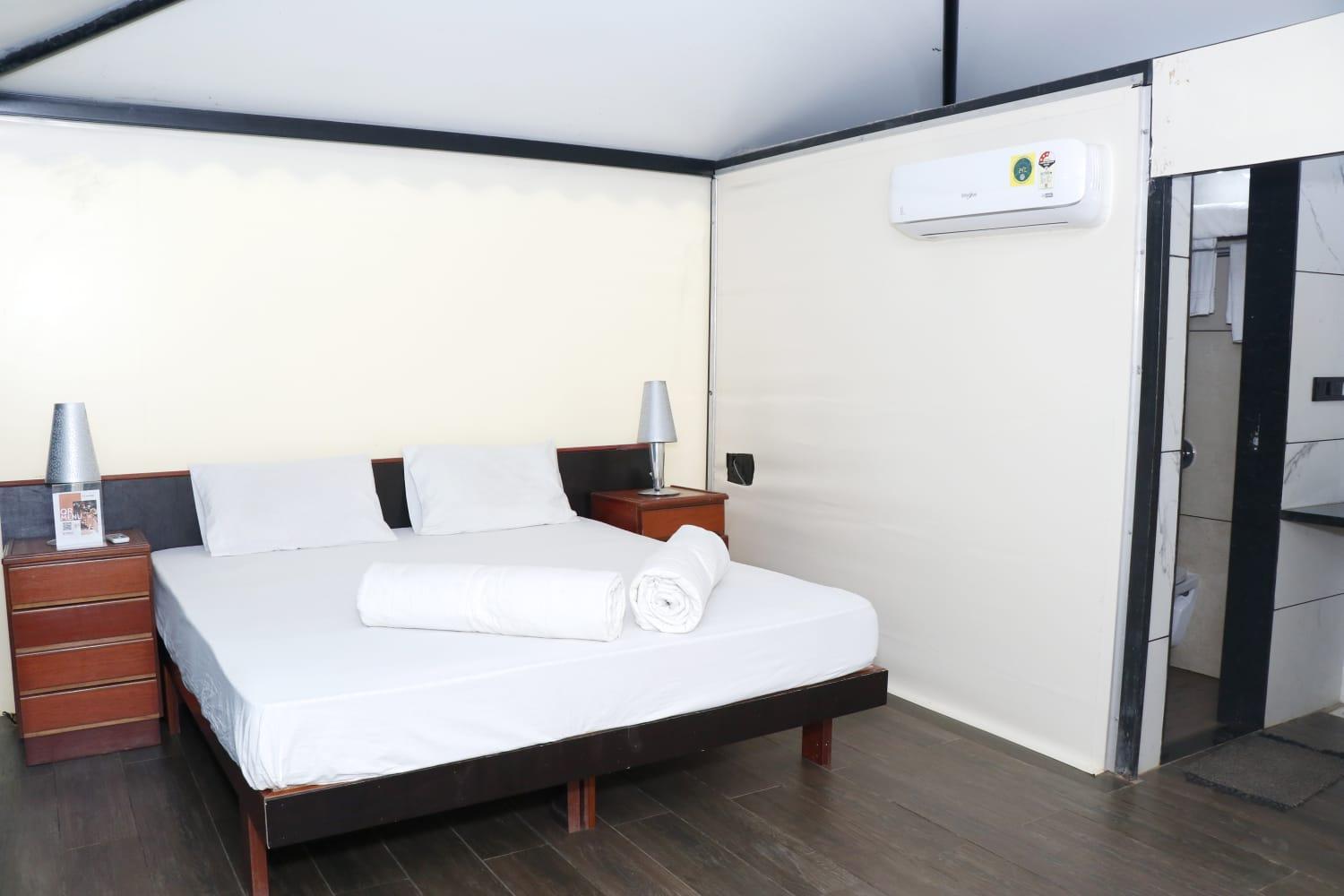 Vits Roccia Hill Resort And Adventure Park, Navapur Songadh Экстерьер фото