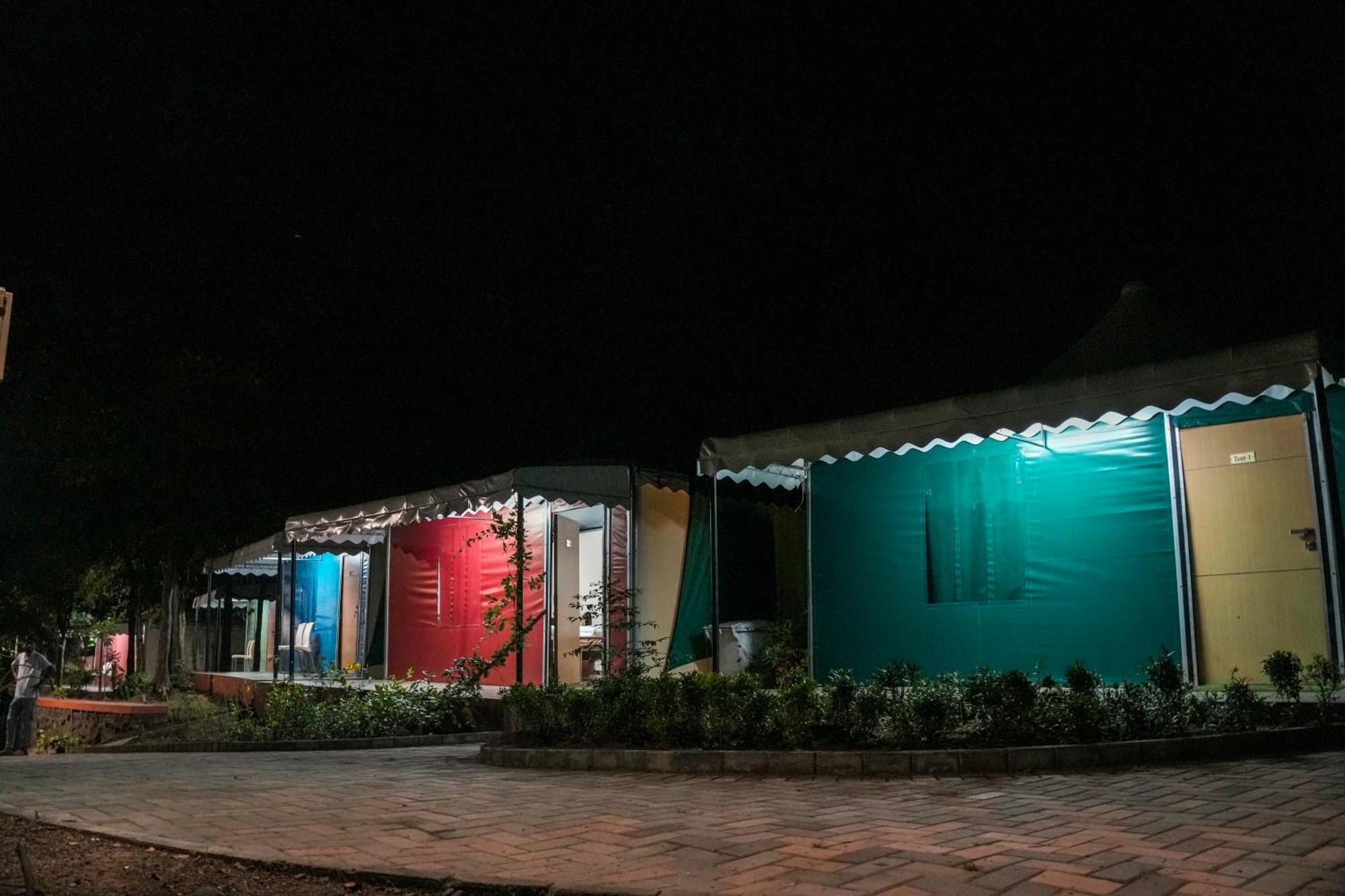 Vits Roccia Hill Resort And Adventure Park, Navapur Songadh Экстерьер фото